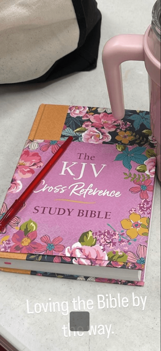 Marmalade Blossoms KJV Cross Reference Study Bible | 2FruitBearers