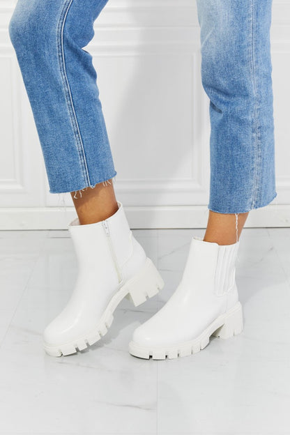 MMShoes What It Takes Lug Sole Chelsea Boots in White | Boots | 1